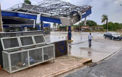 Vendaval causa danos em Gabriel Monteiro