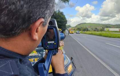 Projeto na Câmara quer proibir uso de radar móvel para fiscalizar velocidade em rodovias