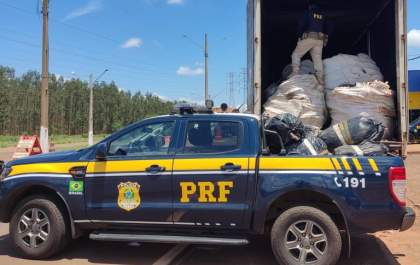 PRF apreende 252 kg de skunk em caminhão na BR-158 em Três Lagoas