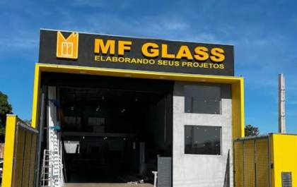 MF Glass contrata Auxiliar Administrativo