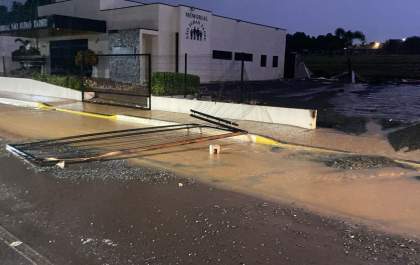 Chuva causa alagamento e danos em Bilac