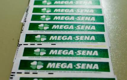 Mega-Sena acumula novamente e prêmio principal vai para R$ 200 milhões