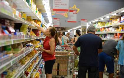 Inflação oficial sobe para 0,56% em outubro, diz IBGE