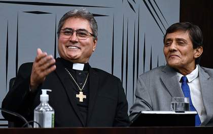 Emoção e homenagens marcam entrega de Título de Cidadão ao reitor do Unisalesiano