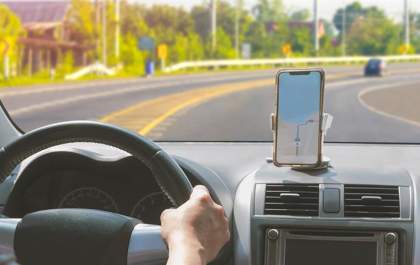Motoristas de aplicativos que dirigirem carros com mais de dez anos de uso podem ser autuados