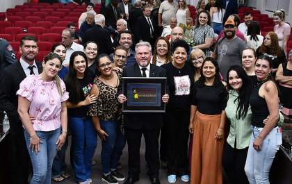 Fábio Blaya é condecorado com a Medalha Nove de Julho