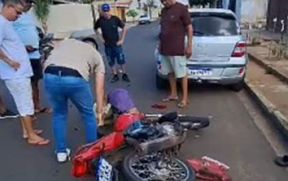 Motociclista colide com veículo no Jardim Dourados
