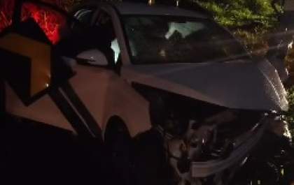 Mulher de 29 anos morre em colisão entre carros na estrada do Guatambu