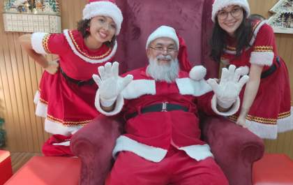 Veja as fotos da chegada do Papai Noel no Shopping Três Lagoas&nbsp;