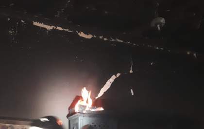Incêndio destrói casa na rua João Carrato