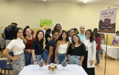 Acadêmicos de Nutrição apresentam criações com alimentos saudáveis e nutritivos