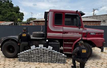 DOF apreende quase 150 quilos de cocaína em carreta que seguia para São Paulo