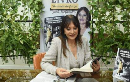 Livro que será lançado dia 13 de dezembro reúne histórias de superação femininas