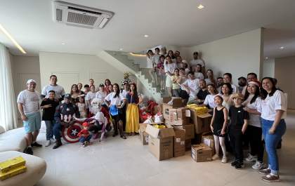 Voluntários entregam mais de 5 mil brinquedos a crianças carentes em Araçatuba