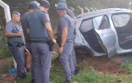Justiça concede liberdade provisória a homem que bateu carro em moto e tentou se passar por PM