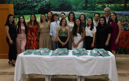 Lançamento do livro do curso de Medicina destaca a humanização na saúde pública