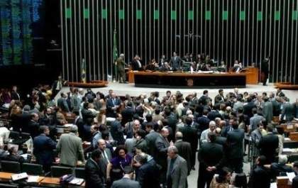 Deputados federais de MS se dividem sobre redução da maioridade penal