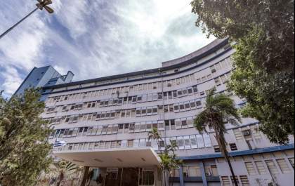 Santa Casa promete pagar as 2 parcelas do 13º dos funcionários nesta sexta