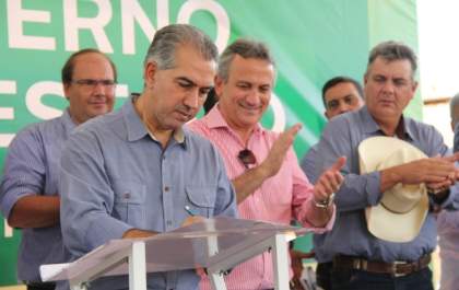 Governador vem a Água Clara dia 10 para inaugurar asfalto e lançar fábrica da Asperbras