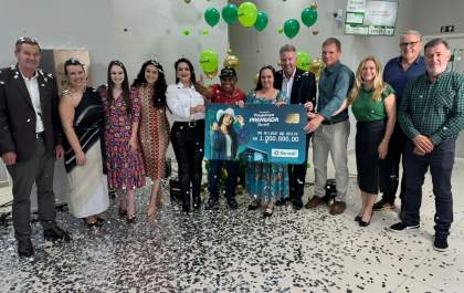 Sicredi encerra campanha Poupança Premiada com sorteio de R$ 1 milhão