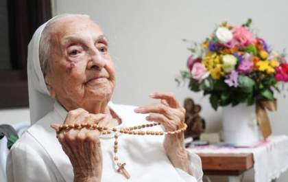 Freira brasileira se torna a pessoa mais velha do mundo aos 116 anos