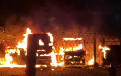 Incêndio destrói ônibus da Lucas Tur em Andradina