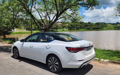 Nissan Sentra 2025 enfrenta os desafios no mercado de sedãs