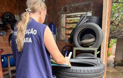 Saúde realiza ação contra a dengue em borracharias de Araçatuba&nbsp;