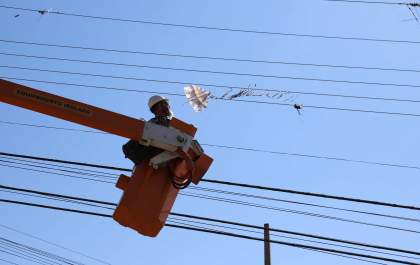 Pipas causam 175 interrupções de energia em Araçatuba e região&nbsp;