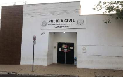 Homem é preso nu, após invadir o quarto da vizinha em Birigui