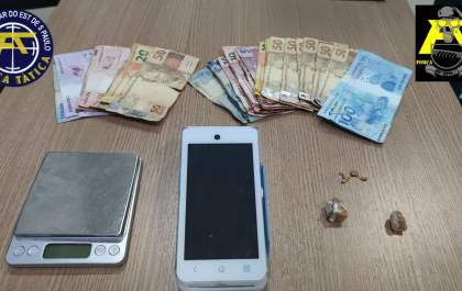 Força Tática prende azulejista por tráfico no Gasparelli