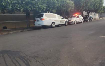 Idosa é encontrada morta em residência após denúncia de vizinhos