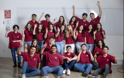 CEA celebra primeiras aprovações de alunos nos vestibulares com destaque para primeiros lugares