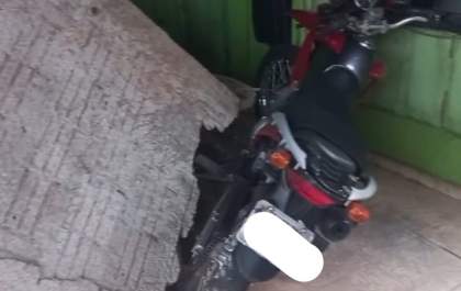 Andradina: Caminhão desgovernado deixa rastro de destruição