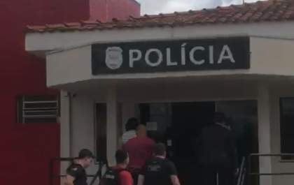 Polícia prende acusado de assassinar homem a facadas na região central de Guararapes