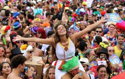 Coreto Cultural realiza pré-carnaval na Praça dos Paiaguás