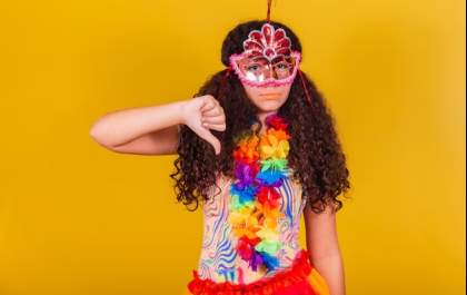 Saúde mental no Carnaval: Como lidar com ansiedade e excesso de estímulos