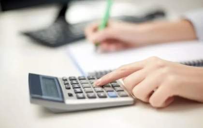 Reajuste do salário mínimo de 2025 impacta renda e contribuições previdenciárias
