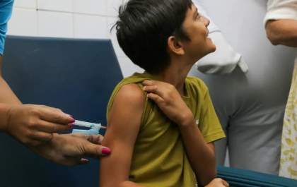 Araçatuba recebe 20 mil doses de vacina contra dengue
