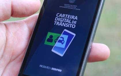 Especialista em direito de trânsito alerta sobre a importância da comunicação de venda para carros usados