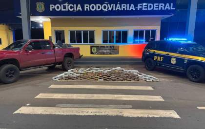 PRF prende em Paranaíba dupla que saiu de Manaus com 115 kg de skunk