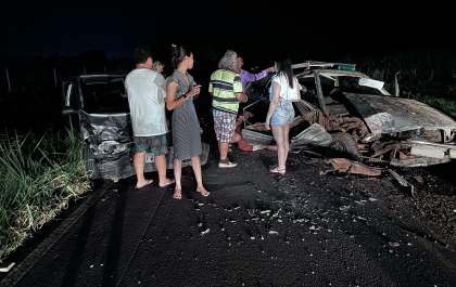Quatro pessoas ficam feridas em colisão na Caran Rezek