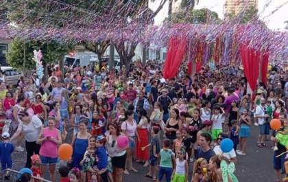 Araçá Folia resgata tradição com diversão para toda a família