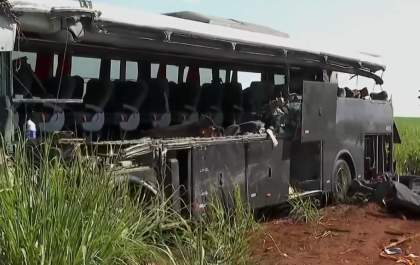 Governador decreta luto oficial de 3 dias por morte de 12 estudantes da Universidade de Franca