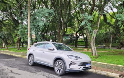 BYD Song Plus Premium alia potência e tecnologia