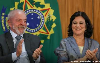 Governo anuncia vacina 100% nacional contra a dengue no SUS em 2026