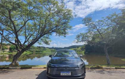 BYD King mostra a autonomia e eficiência da tecnologia híbrida