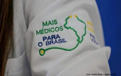 Mais Médicos terá novo edital com 2,2 mil médicos e cadastro reserva, anuncia Padilha
