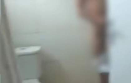 Mulher tenta matar marido com fogo após descobrir a traição dele com a sua própria irmã