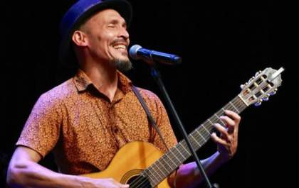 Maringá Borgert lança novo single e reflete sobre trajetória